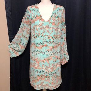 Cold shoulder dress. Very flowy.